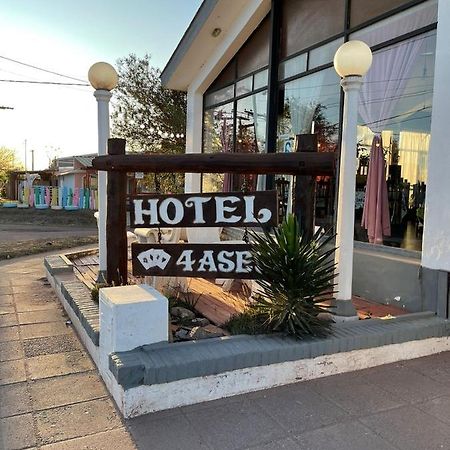 Hotel 4 Ases Embalse Exterior photo