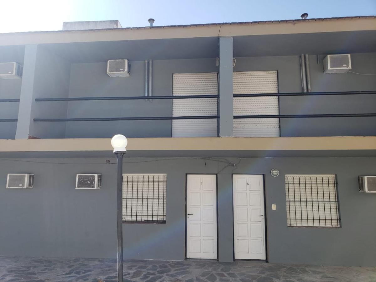 Hotel 4 Ases Embalse Exterior photo