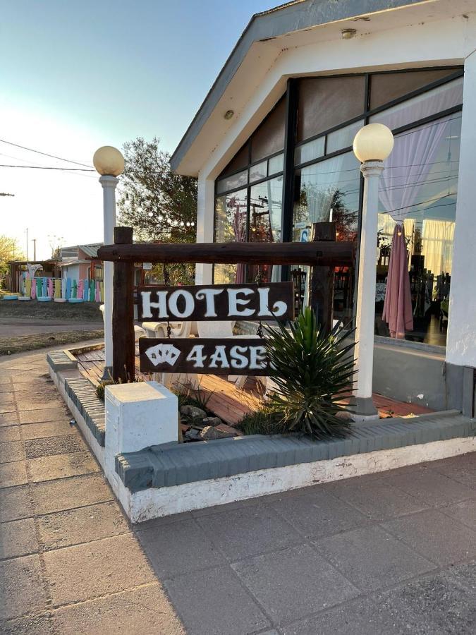 Hotel 4 Ases Embalse Exterior photo