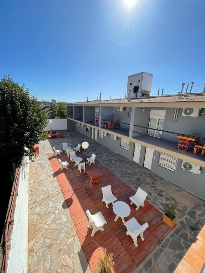 Hotel 4 Ases Embalse Exterior photo